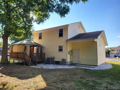 3613 Fairfax Dr, Hampton, VA 23661 photo 4