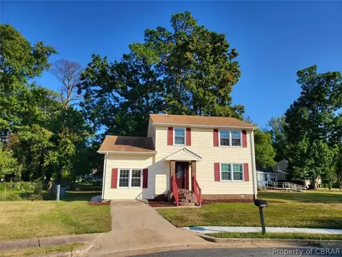 3613 Fairfax Dr, Hampton, VA 23661 photo 1
