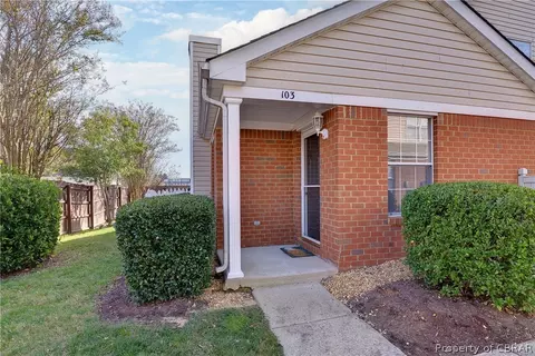 103 Westgate Cir, Williamsburg, VA 23185 photo 2