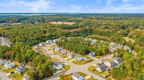 4007 Ordinary Loop, Hayes, VA 23072 photo 38