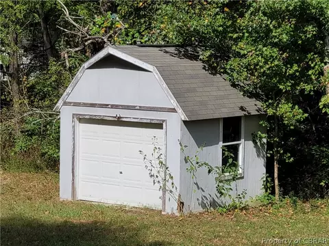 7285 Old Pinetta Rd, Gloucester, VA 23061 photo 2