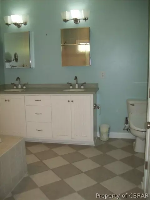104 Moon Dr, Moon, VA 23119 photo 4