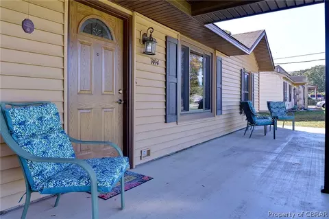 7494 Camp Okee Dr, Gloucester Point, VA 23062 photo 4