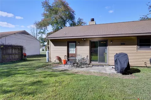 7494 Camp Okee Dr, Gloucester Point, VA 23062 photo 22
