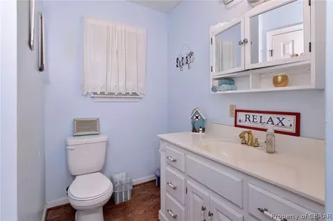 7494 Camp Okee Dr, Gloucester Point, VA 23062 photo 17