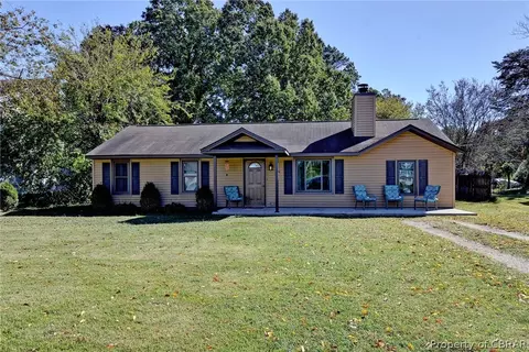 7494 Camp Okee Dr, Gloucester Point, VA 23062 photo 1