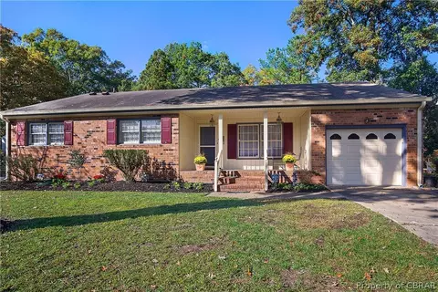 201 Manassas Ct, Hampton, VA 23669 photo 1