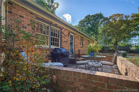 201 Manassas Ct, Hampton, VA 23669 photo 5
