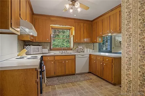 201 Manassas Ct, Hampton, VA 23669 photo 11