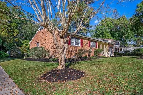 201 Manassas Ct, Hampton, VA 23669 photo 3