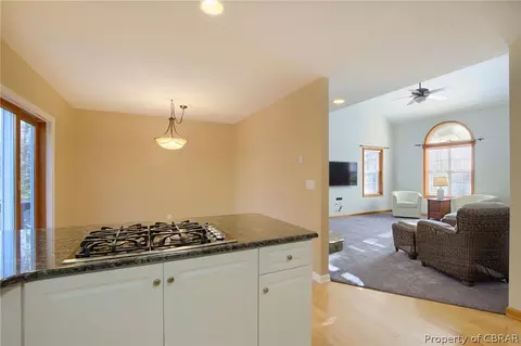 11063 Woods Rd, Gloucester, VA 23061 photo 12