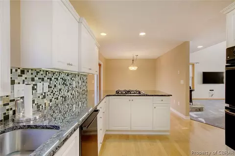 11063 Woods Rd, Gloucester, VA 23061 photo 11