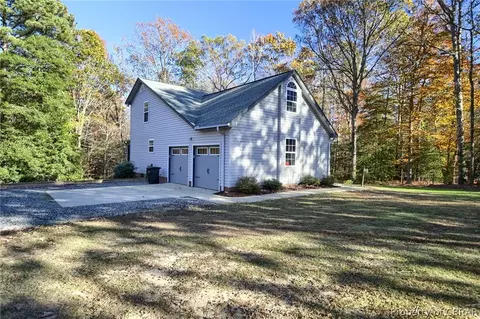 11063 Woods Rd, Gloucester, VA 23061 photo 42