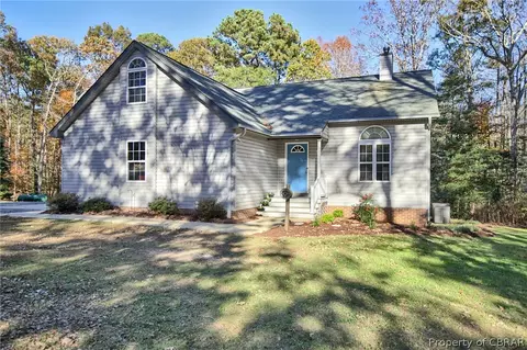 11063 Woods Rd, Gloucester, VA 23061 photo 1