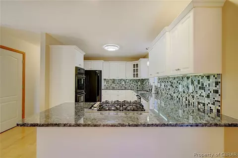 11063 Woods Rd, Gloucester, VA 23061 photo 9