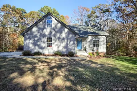 11063 Woods Rd, Gloucester, VA 23061 photo 3