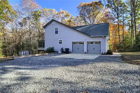 11063 Woods Rd, Gloucester, VA 23061 photo 41