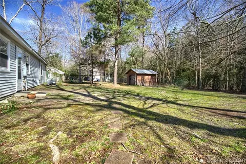 8215 Sheffield Dr, Gloucester, VA 23061 photo 11