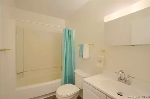8215 Sheffield Dr, Gloucester, VA 23061 photo 8