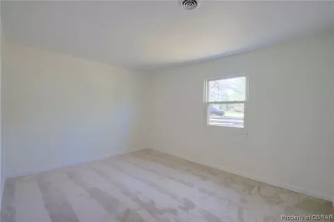 8215 Sheffield Dr, Gloucester, VA 23061 photo 9