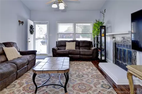 12 Barrington Pl, Hampton, VA 23666 photo 8