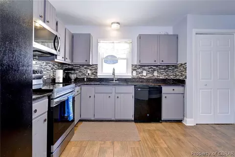12 Barrington Pl, Hampton, VA 23666 photo 13