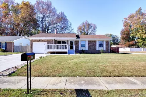 12 Barrington Pl, Hampton, VA 23666 photo 1