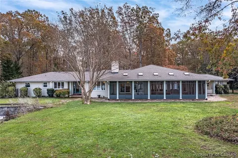 374 Marigold Ln, Weems, VA 22576 photo 3