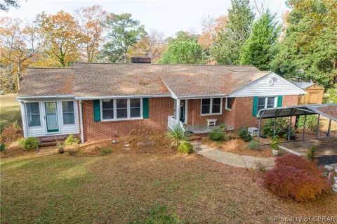 1317 Laurens Rd, Gloucester Point, VA 23062 photo 13