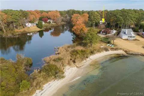 1317 Laurens Rd, Gloucester Point, VA 23062 photo 9