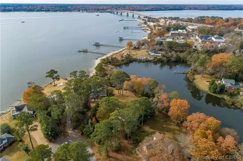 1317 Laurens Rd, Gloucester Point, VA 23062 photo 8