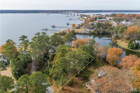 1317 Laurens Rd, Gloucester Point, VA 23062 photo 7