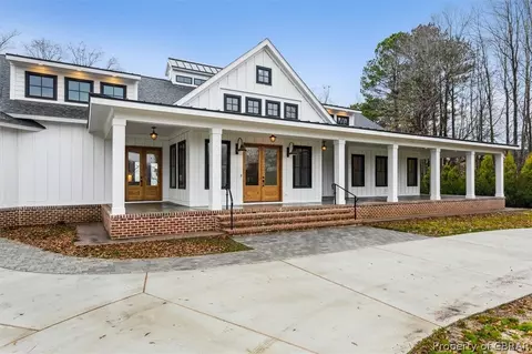 2425 Manion Dr, Williamsburg, VA 23185 photo 3