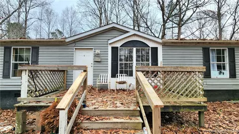 8065 Filly Run Rd, Gloucester, VA 23061 photo 2