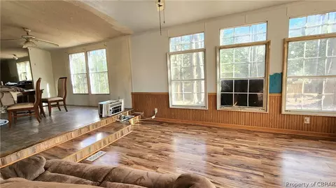 8065 Filly Run Rd, Gloucester, VA 23061 photo 11