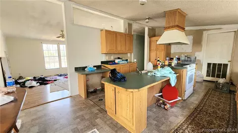 8065 Filly Run Rd, Gloucester, VA 23061 photo 7