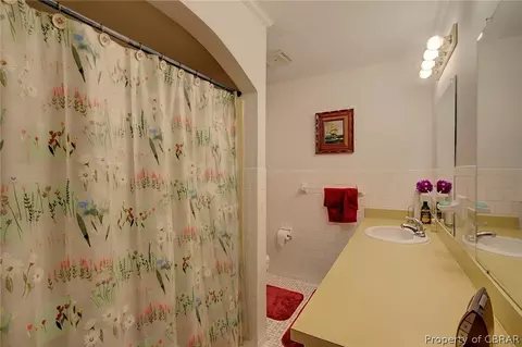7365 Forest Dr, Gloucester Point, VA 23062 photo 19