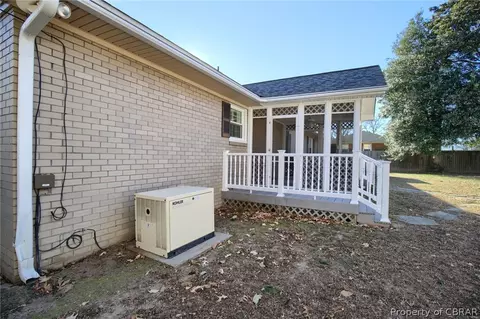 7365 Forest Dr, Gloucester Point, VA 23062 photo 23