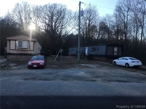 3376 E 3386 E River Rd, Cardinal, VA 23025