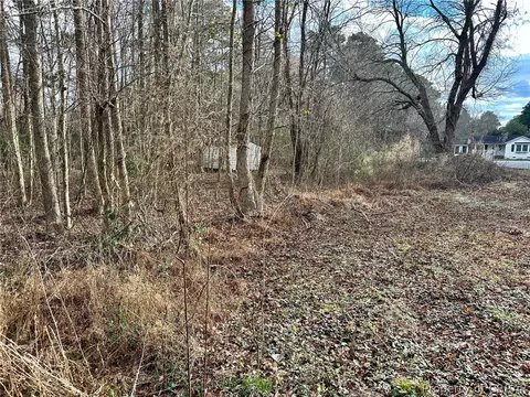 2 Lots Church St, Mathews, VA 23056