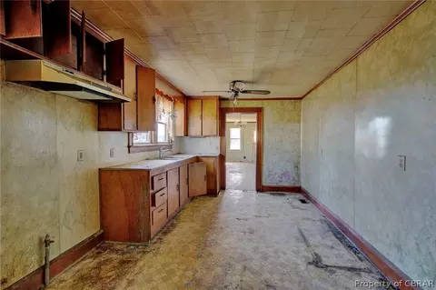 4 S Curry St, Hampton, VA 23663 photo 8