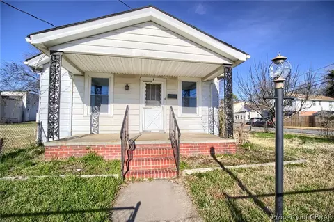 4 S Curry St, Hampton, VA 23663 photo 1