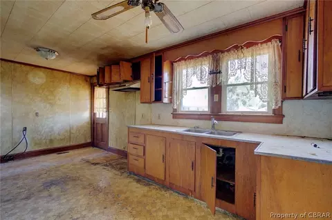 4 S Curry St, Hampton, VA 23663 photo 7