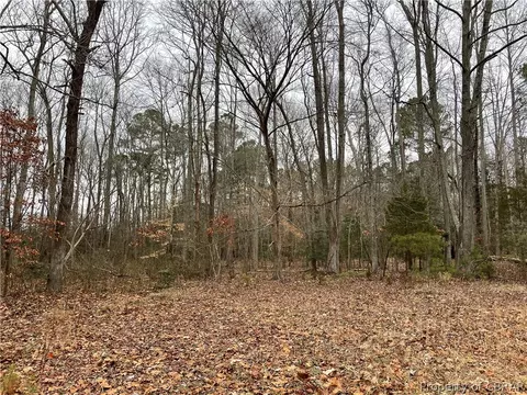 7798 Plantation Rd, Gloucester, VA 23061 photo 2