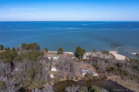 000 Bay Quarter Dr, Heathsville, VA 22473
