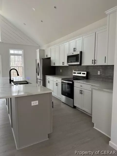 11703 Mitchell Rd, Saluda, VA 23149 photo 5