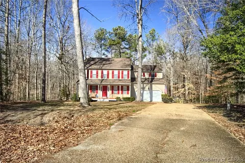 7127 Brendan Ct, Gloucester, VA 23061 photo 1