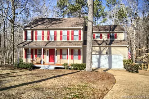 7127 Brendan Ct, Gloucester, VA 23061 photo 3
