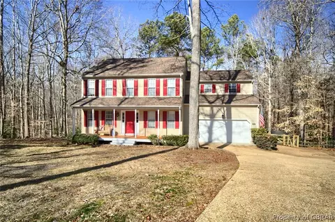 7127 Brendan Ct, Gloucester, VA 23061 photo 2