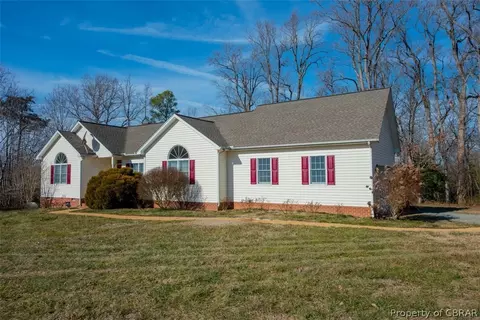 161 Parrotts Cove Rd, Water View, VA 23180